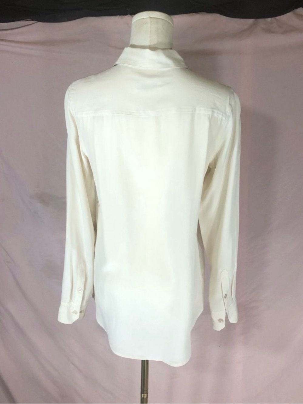 NWOT Equipment 100% Silk Cream Ivory Long-Sleeve Button-Front Collared Shirt - Picture 9 of 14